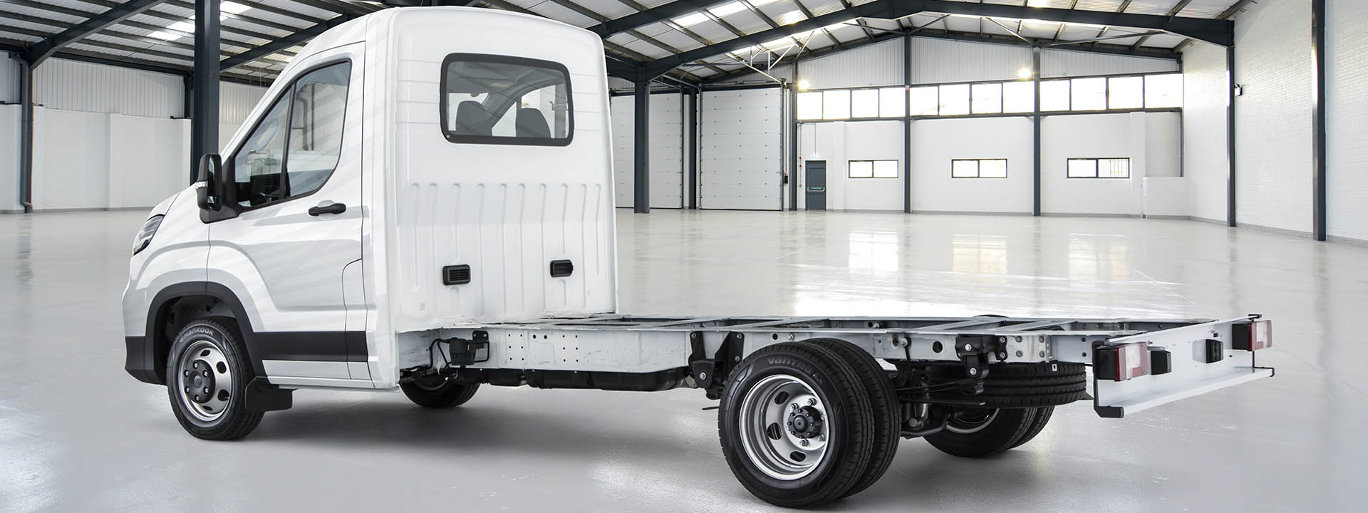 Deliver 9 Cab Chassis Image
