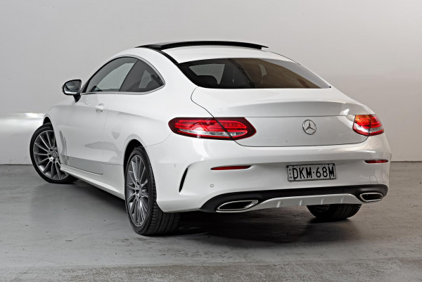 2016 Mercedes-Benz C-Class C205 C200 Coupe image 2