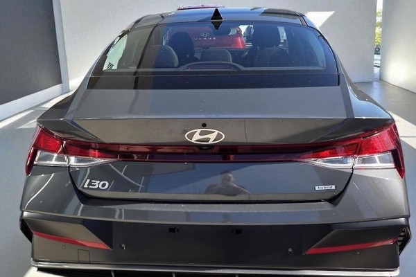 2026 Hyundai i30 CN7.V4  Sedan Image 4