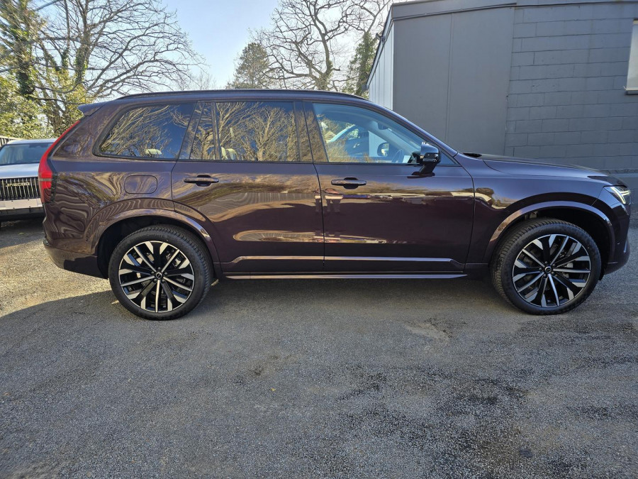 2026 Volvo XC90 L Series Ultra B5 Dark SUV Image 12