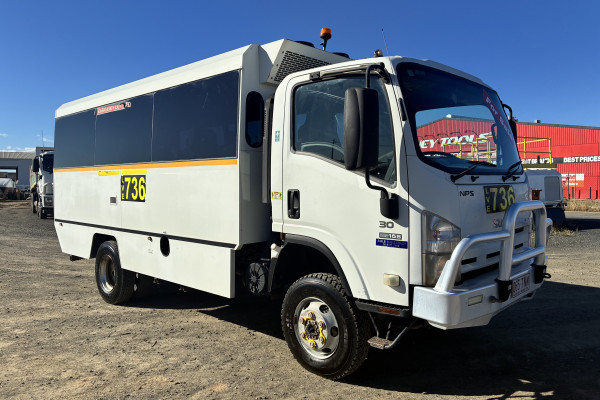 2012 Isuzu Nps Mini Coach Image 1