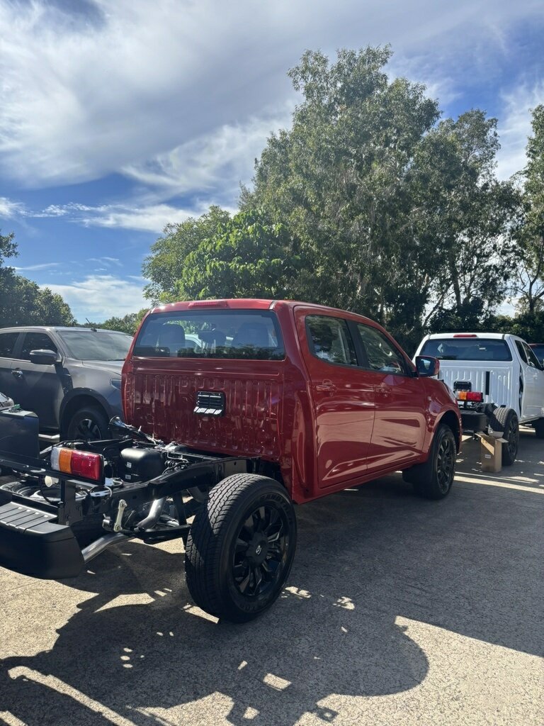 2025 Mazda BT-50 TF XT Cab Chassis Image 3