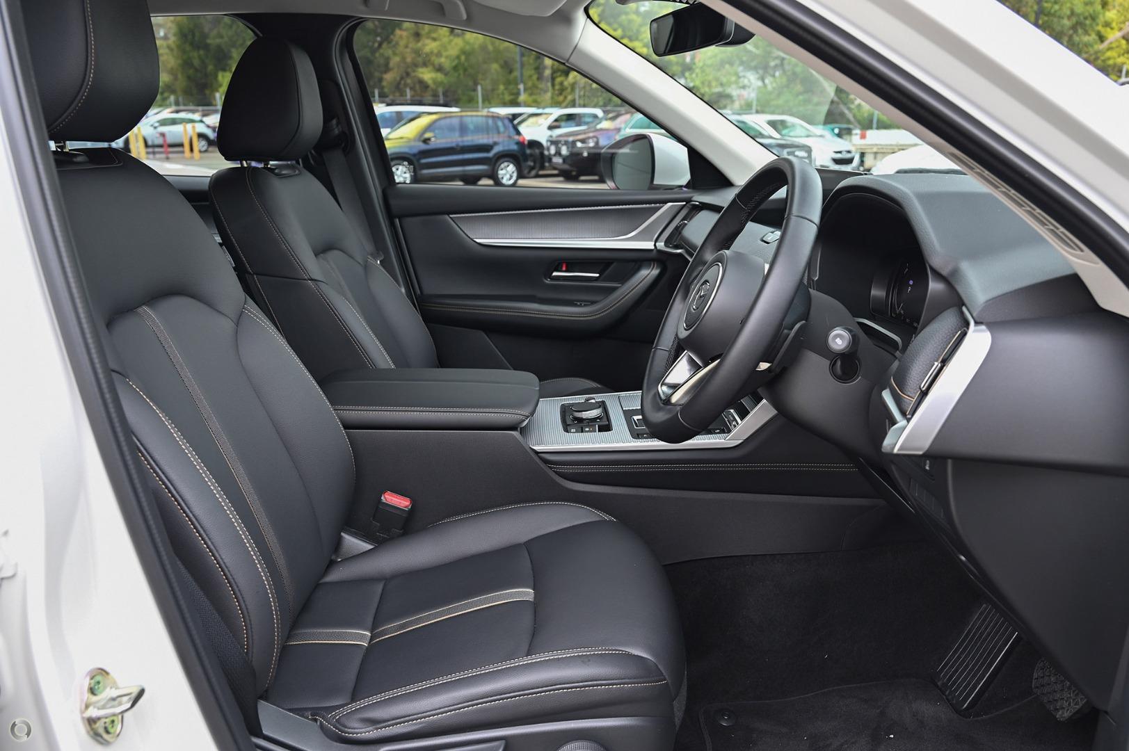 2024 Mazda CX-60 KH Series P50e Evolve SUV Image 6
