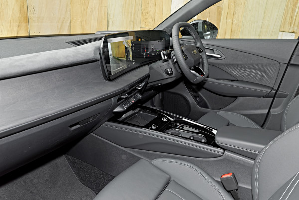 2026 Audi Q3 FJ TFSI 195kW Quattro SUV image 8