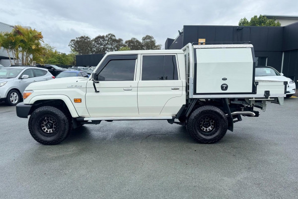 2023 Toyota LandCruiser VDJ79R WorkMate Double-Cab Cab-Chassis Image 11