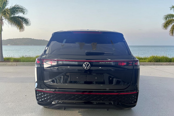 2026 Volkswagen Tayron R4 200TSI eHybrid R-Line SUV Image 7