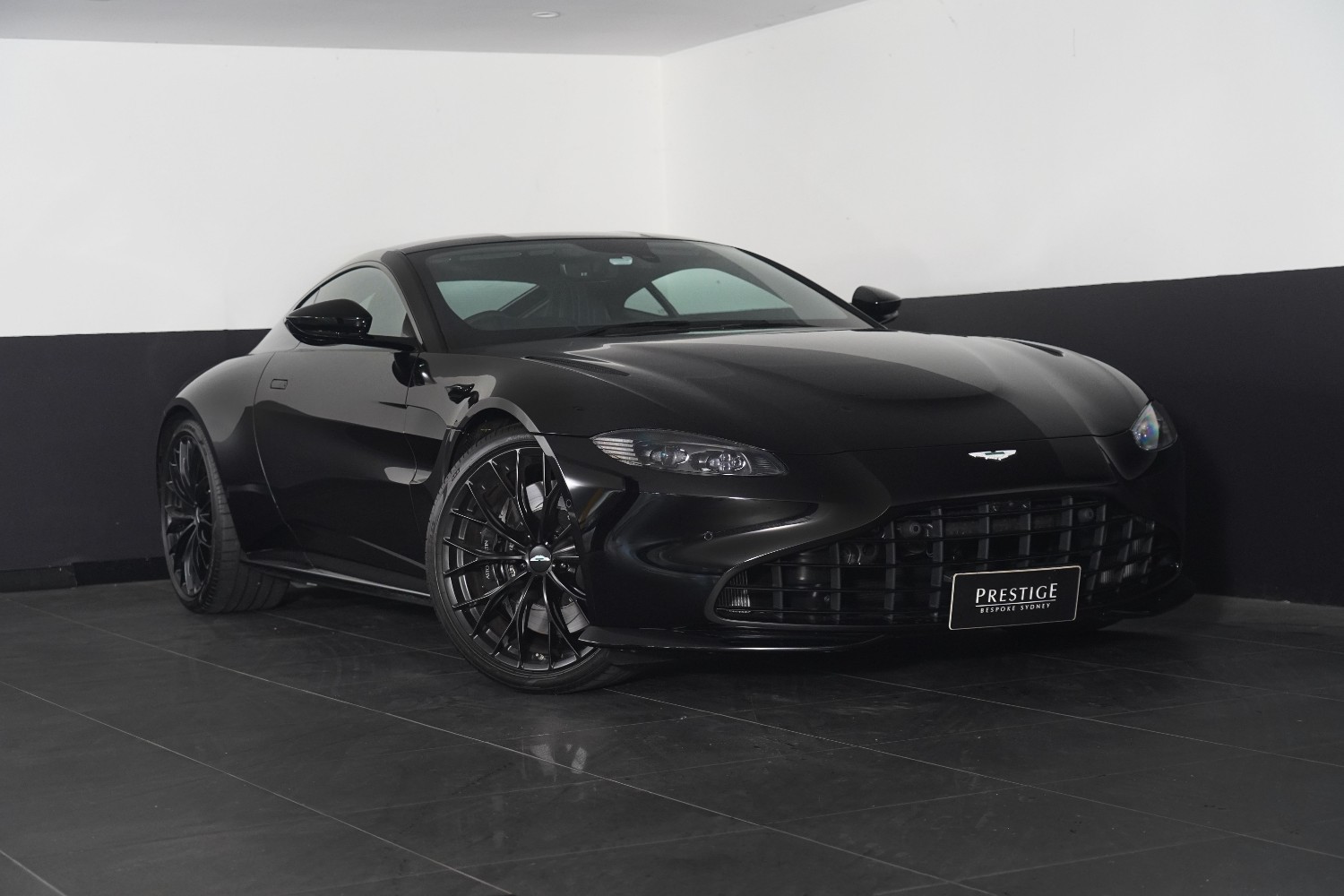 2022 Aston Martin Vantage Coupe Image 14
