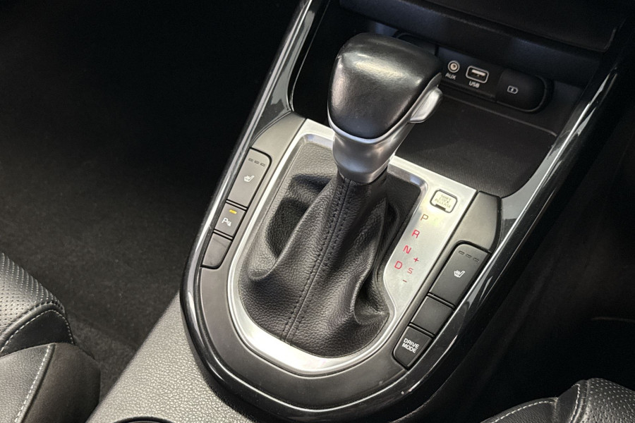 2020 MY1  Kia Cerato BD Sport+ Hatch Image 9