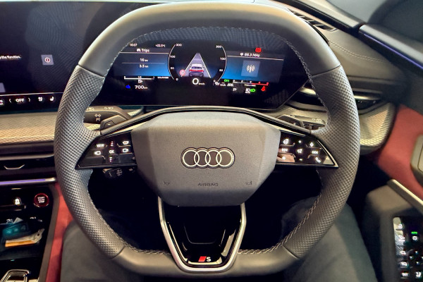 2025 Audi SQ5 GU  SUV Image 14
