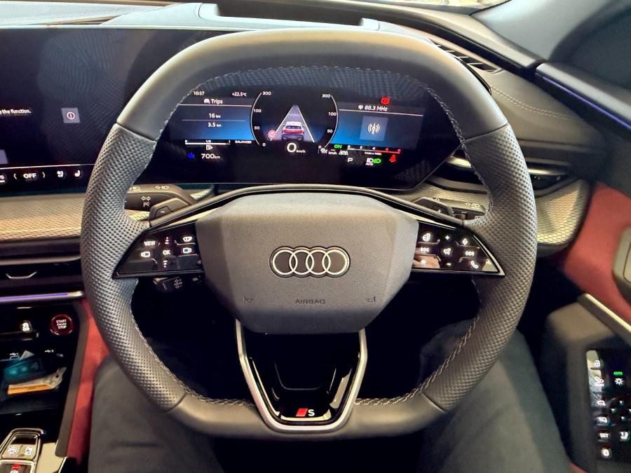 2025 Audi SQ5 GU  SUV Image 14