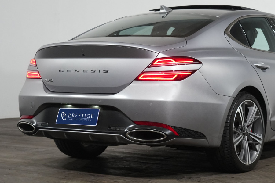 2025 Genesis G70 3.3t Sport Lux Sedan Image 8