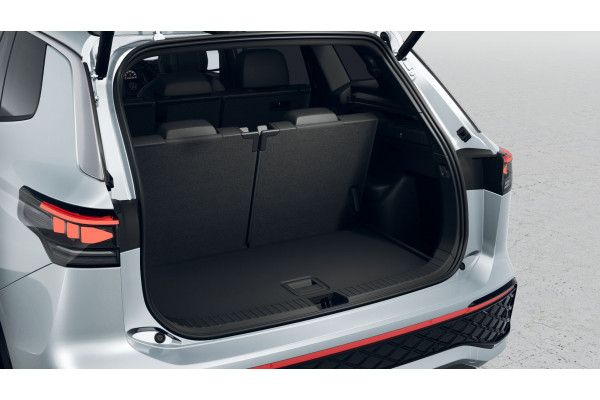 2025 MY26 Volkswagen Tayron R4 195TSI R-Line SUV Image 6
