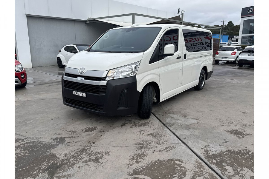 2021 Toyota HiAce GDH300R Van Image 7