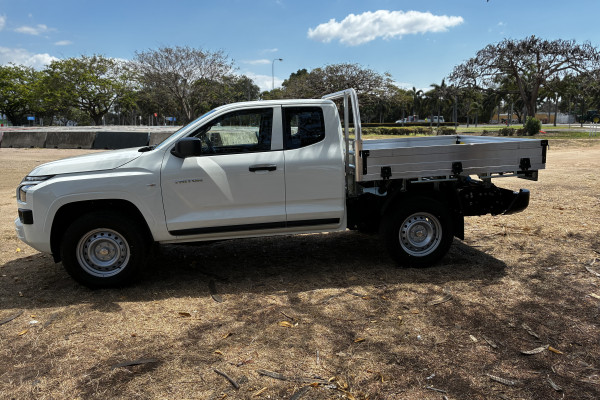 2026 Mitsubishi Triton MV  GLX Cab Chassis Image 7
