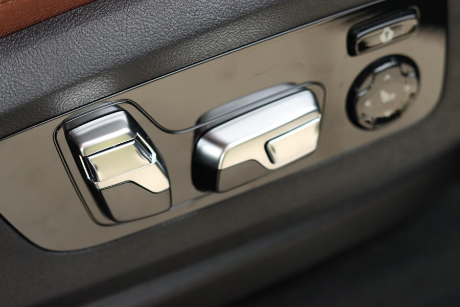 2026 BMW X7 G07 LCI M60i SUV