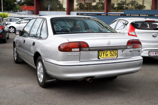 1996 Holden Commodore VS II Executive Series II Sedan Image 2