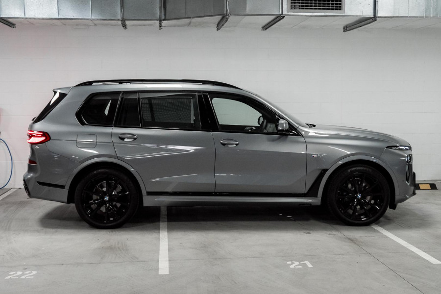 2025 BMW X7 G07 LCI xDrive40i M Sport SUV