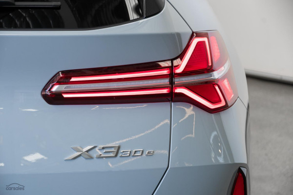 2026 BMW X3 G45 30e xDrive SUV image 24