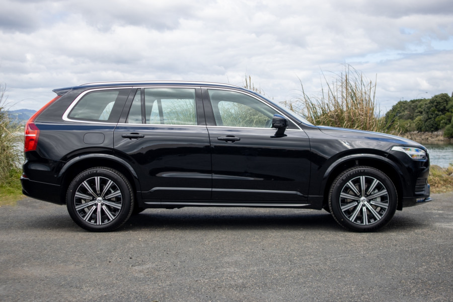 2024 Volvo XC90 B5 AWD PLUS SUV Image 16