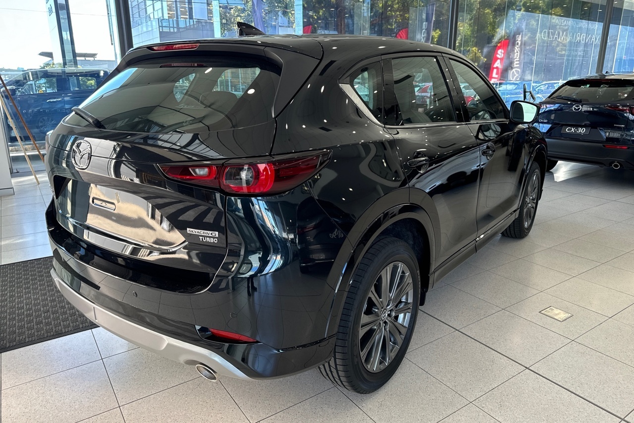 2025 MY24 Mazda CX-5 KF Series G35 Akera SUV Image 8