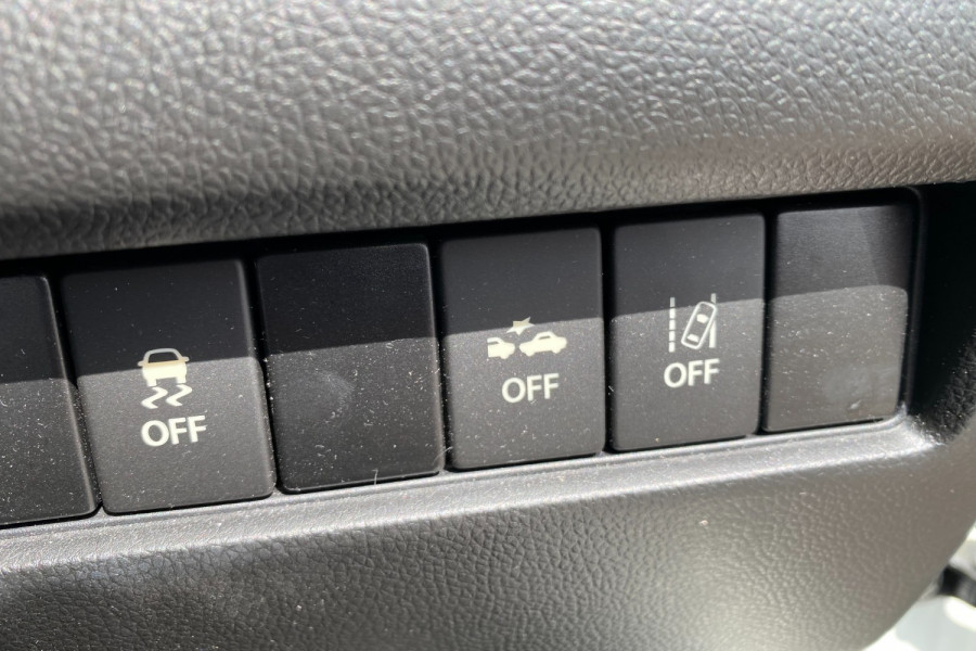 2017 Suzuki Swift AZ GL Navigator Hatch Image 16