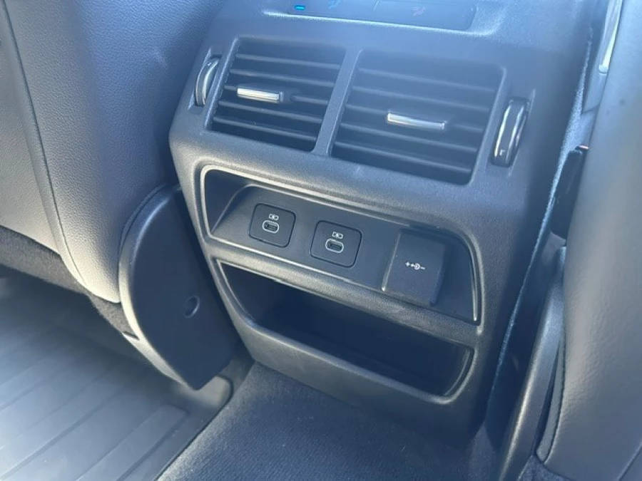 2025 MY26 Land Rover Discovery Sport L550 P250 Landmark SUV Image 15