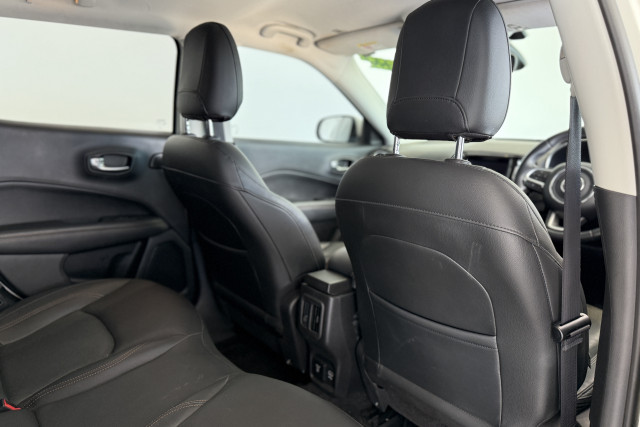 2020 Jeep Compass M6 Limited SUV Image 9