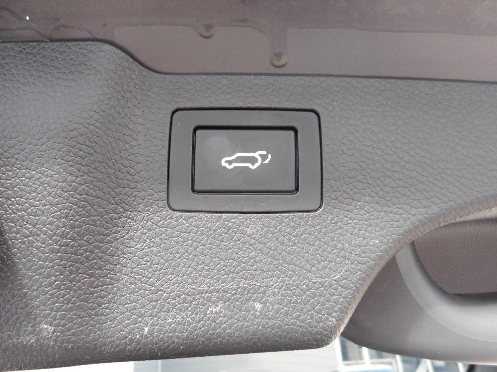 2015 Hyundai Santa Fe DM Highlander SUV Image 11