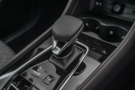 2025 MY24.5 MG HS AS33 Vibe SUV