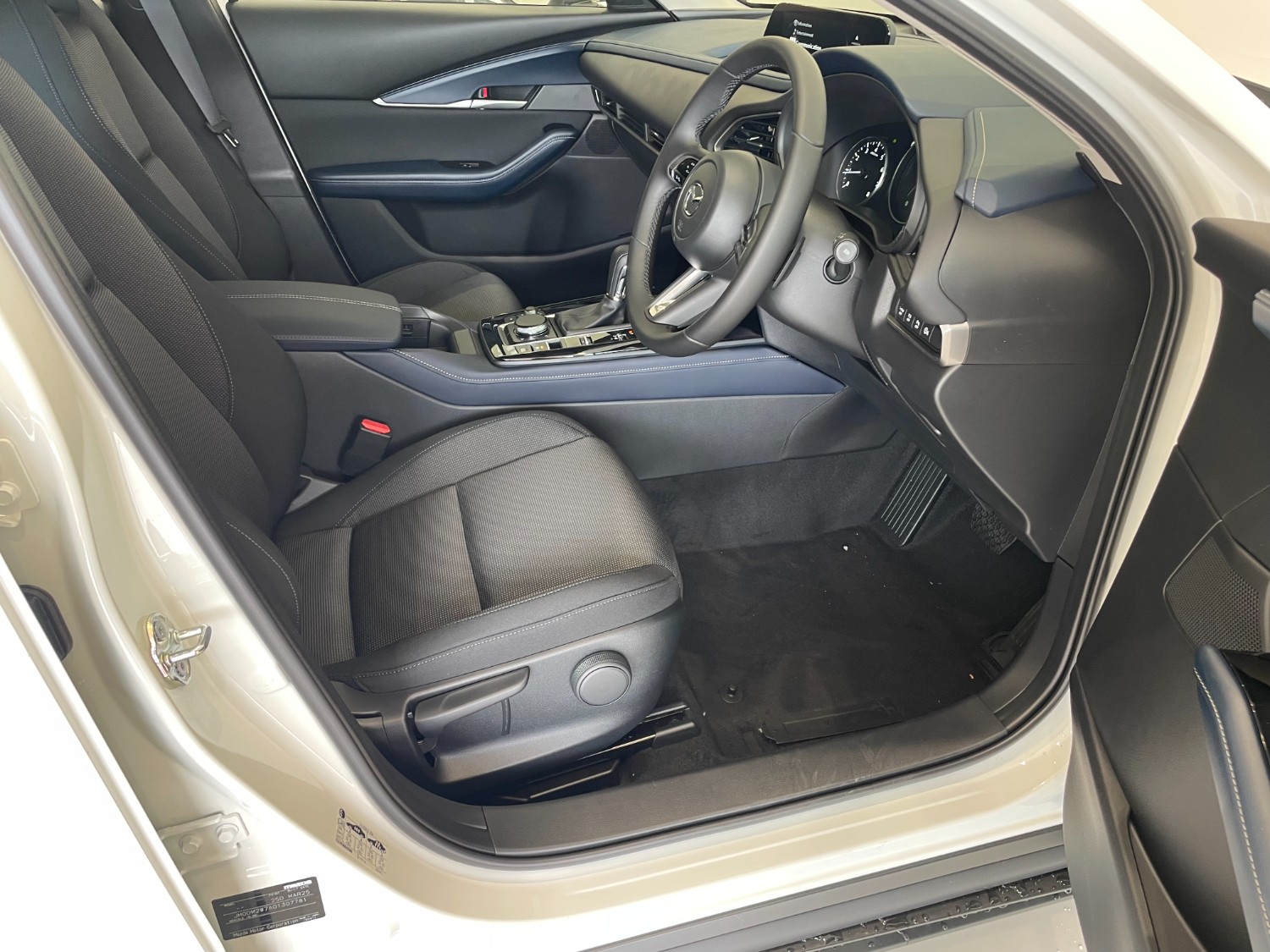 2025 MY24 Mazda CX-30 DM2W7A G20 Evolve SUV Image 11