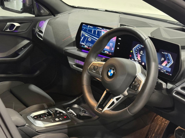 2025 [THIS VEHICLE IS SOLD] image 19