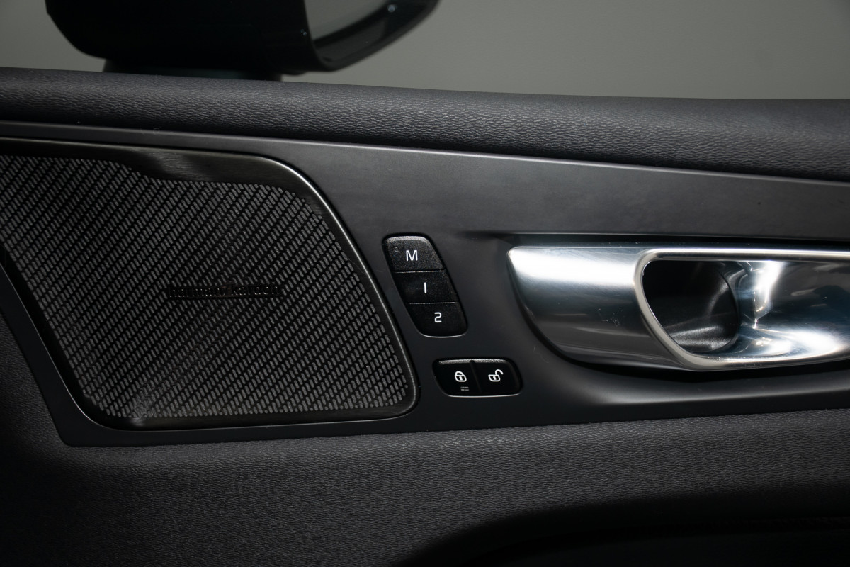 2021 Volvo XC60 UZ B5 Inscription SUV