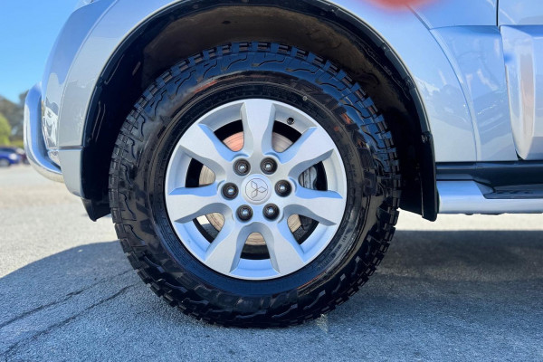 2010 Mitsubishi Pajero NT GLX SUV Image 23