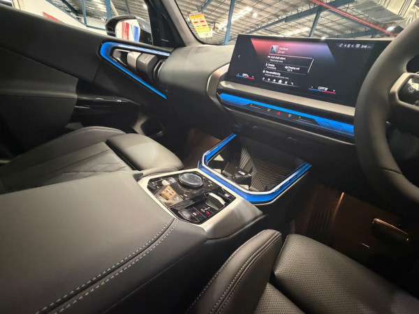 2026 BMW X3 G45 30e xDrive SUV image 11
