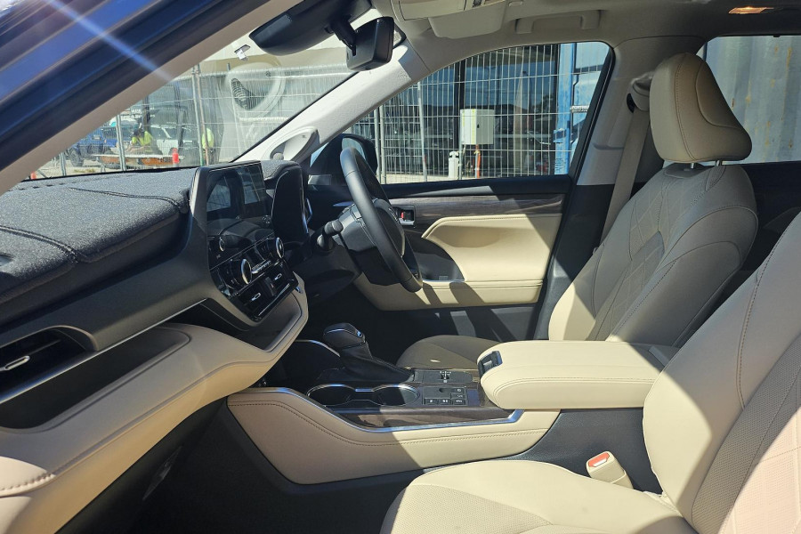 2023 Toyota Kluger AXUH78R Grande SUV Image 12