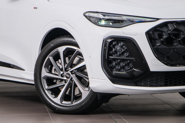 2025 Audi Q5 GU TDI 150kW Sport SUV image 6