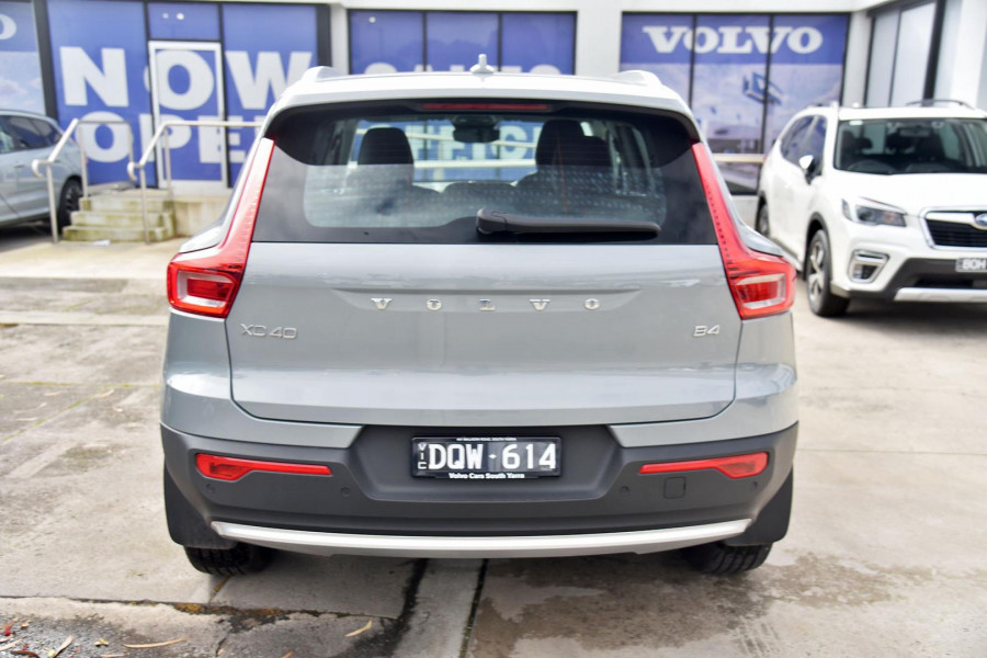 2025 Volvo XC40 XZ Plus B4 SUV Image 21