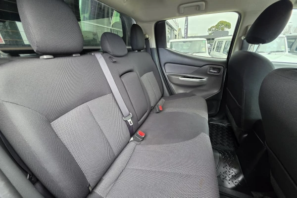 2017 Mitsubishi Triton MQ GLS Ute Image 12