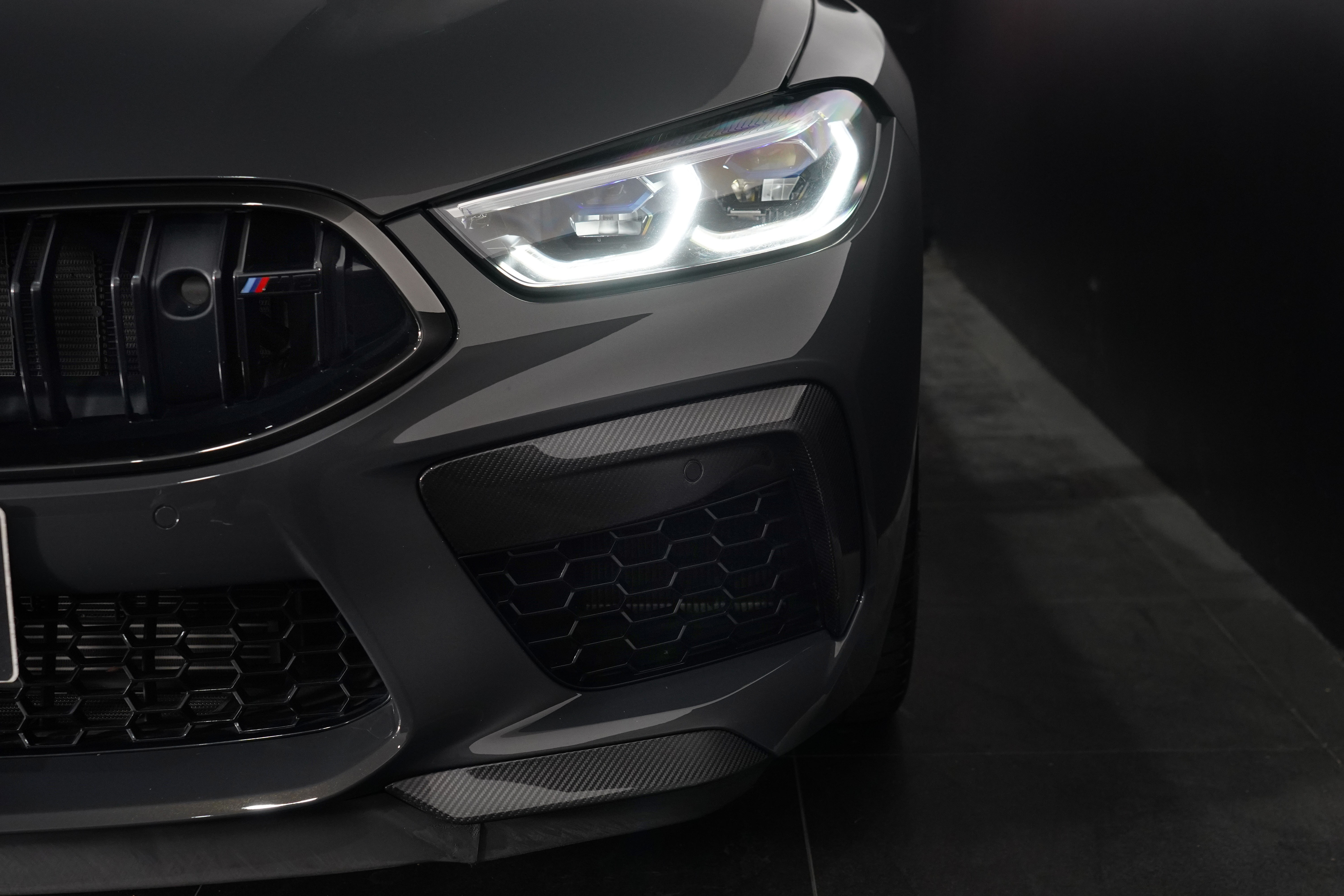 2020 BMW M8 Competition Coupe Image 17