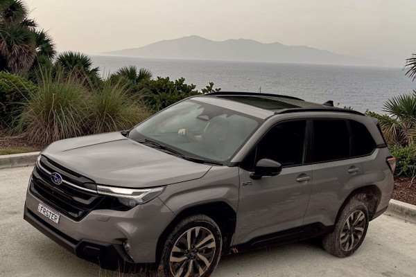 2025 MY26 Subaru Forester S6 Hybrid Sport SUV Image 3