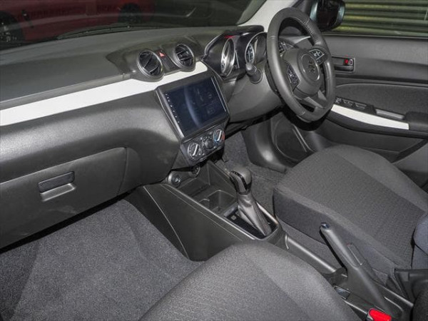 2022 Suzuki Swift AZ Series II GL Hatch image 6