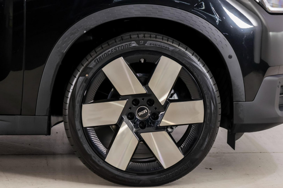 2025 MINI Countryman U25 S Favoured SUV