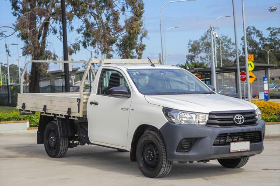 2017 Toyota Hilux GUN122R Workmate Cab chassis