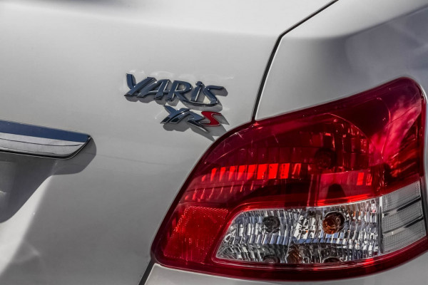 2015 Toyota Yaris NCP93R YRS Sedan Image 5