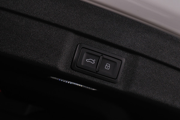2025 Audi A5 B10 TFSI 150kW S line Sedan image 17
