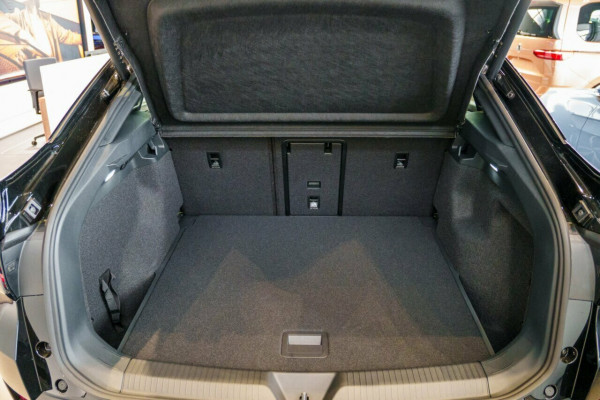2025 Volkswagen ID. 5 E2 GTX SUV Image 7
