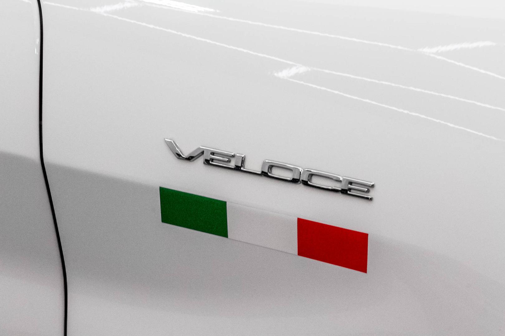 2018 Alfa Romeo Giulia  Veloce Sedan Image 20