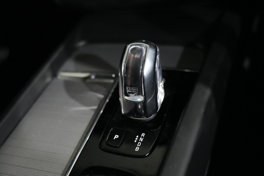 2018 Volvo XC60 UZ T8 R-Design SUV