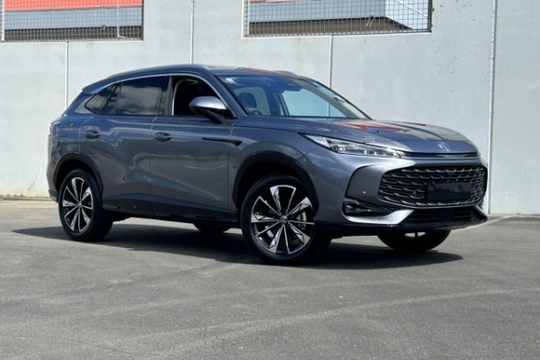 2026 MG HS Essence SUV Image 1