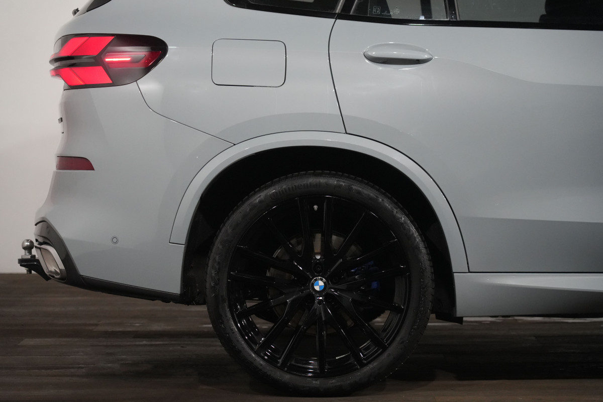 2023 BMW X5 xDrive30d M Sport SUV